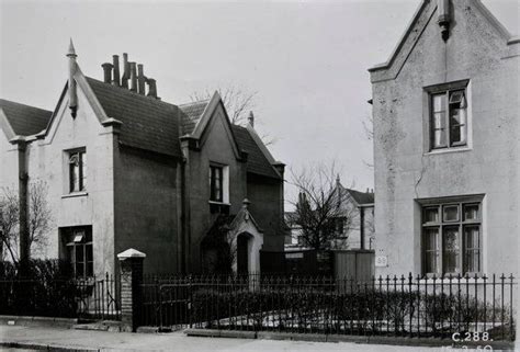 tudor villas in london like nichols square|tudor in london.